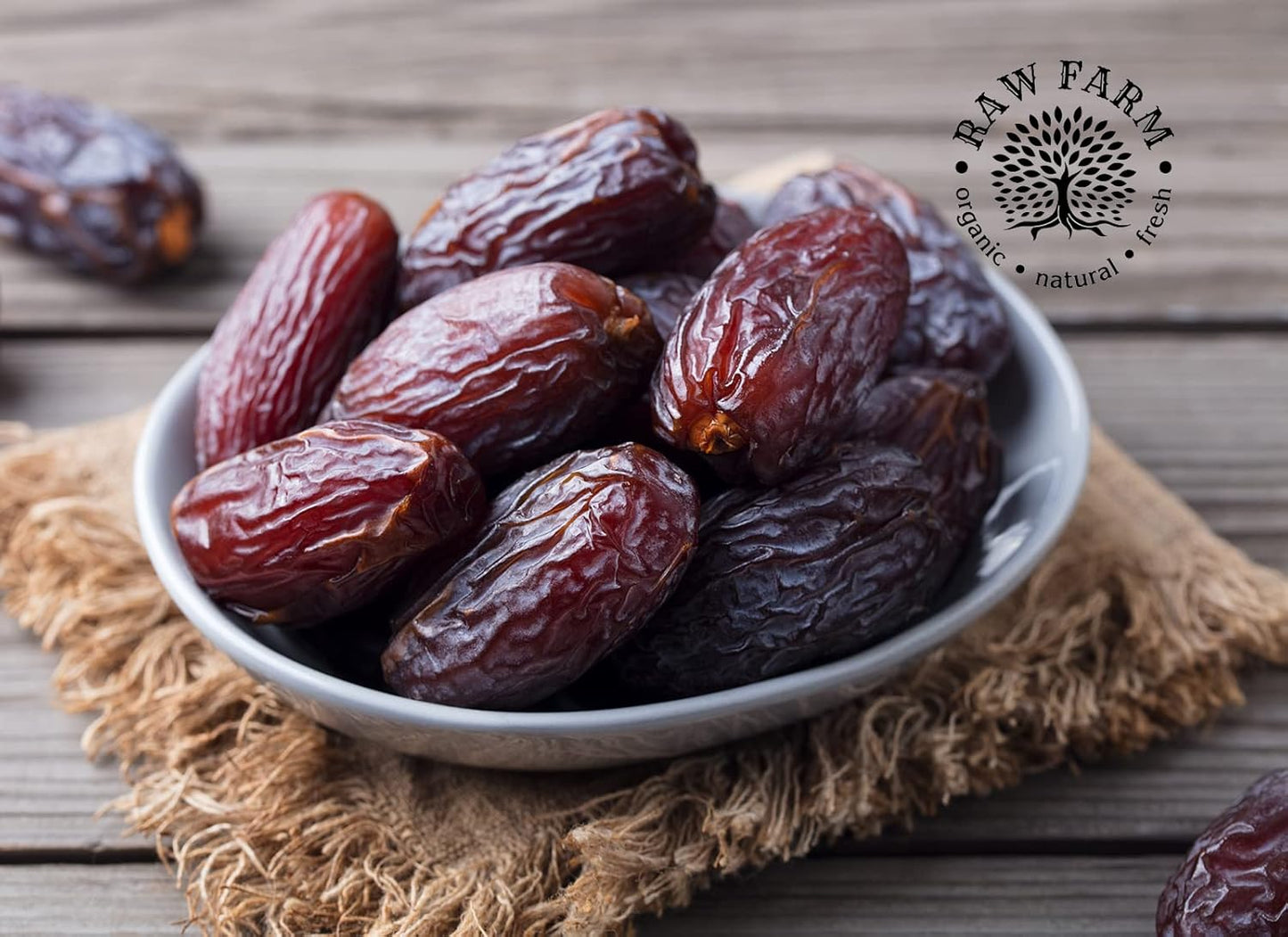 Raw Farm - Raw Fresh Medjool Dates 1 kg – Large Size, Naturally Sweet & Juicy, No Added Sugar, Preservatives or Additives, Premium Quality Vegan Snack